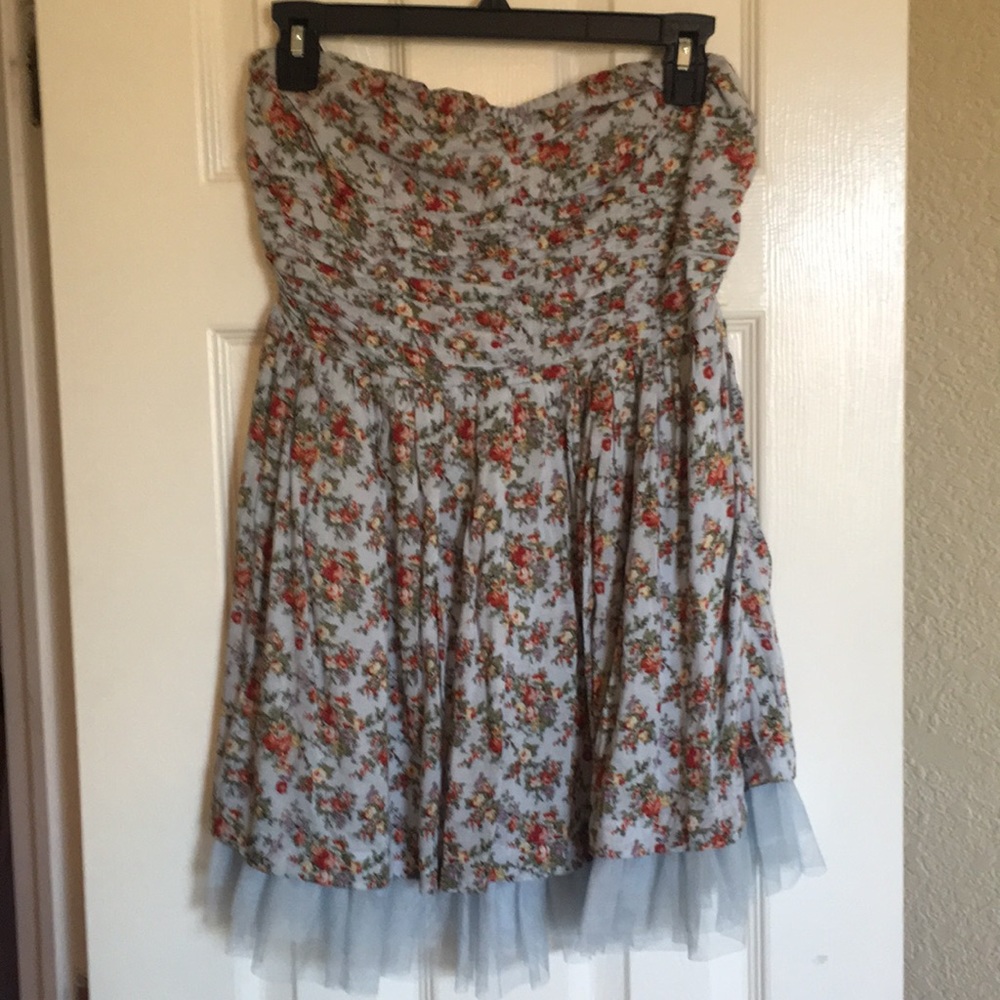 Short dress